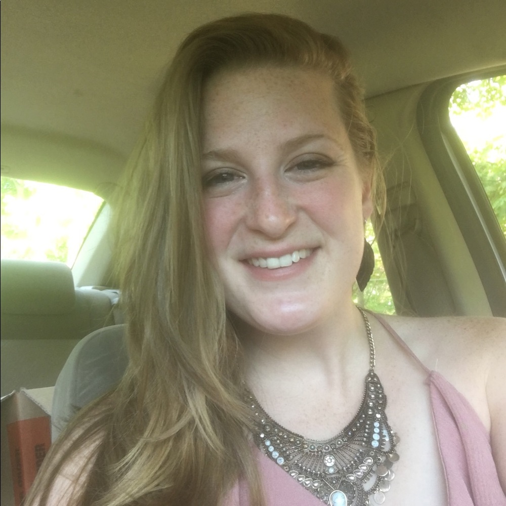 Meet your Posher, Lyndsey